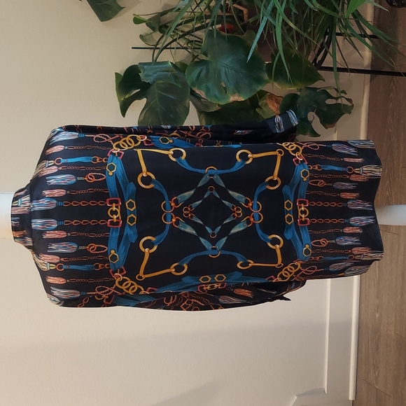 Zara size XL  silk chain print button up - Picture 9 of 15